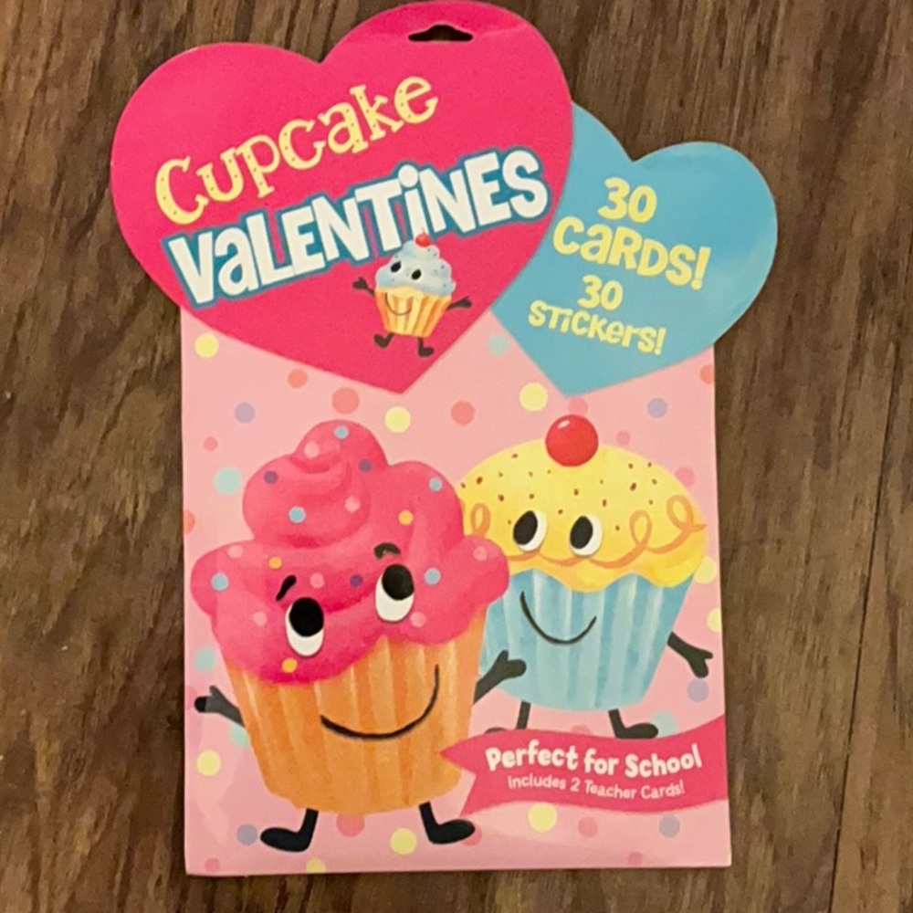 Peaceable Kingdom Cupcake Valentine's Day 30 Cards and 30 Stickers